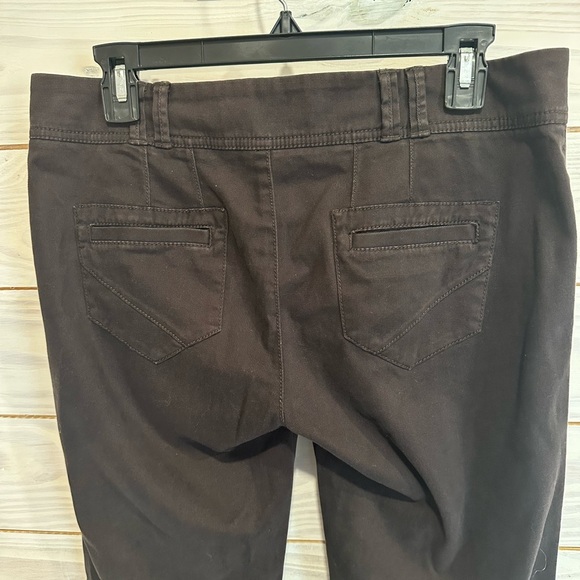 Brown Daughters of the Liberation Straight Leg Jeans with Timeless Appeal - Picture 6 of 6
